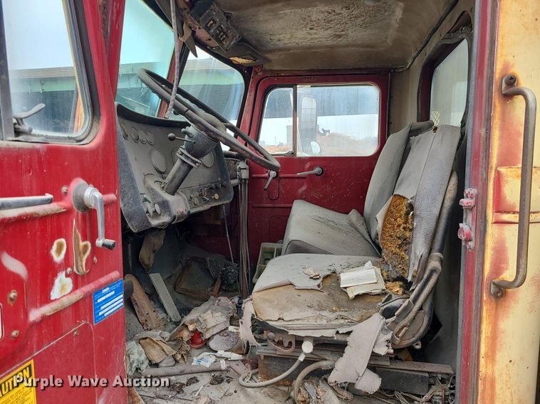 image for item LH9874 1972 Diamond Reo C-11464DB  crane truck