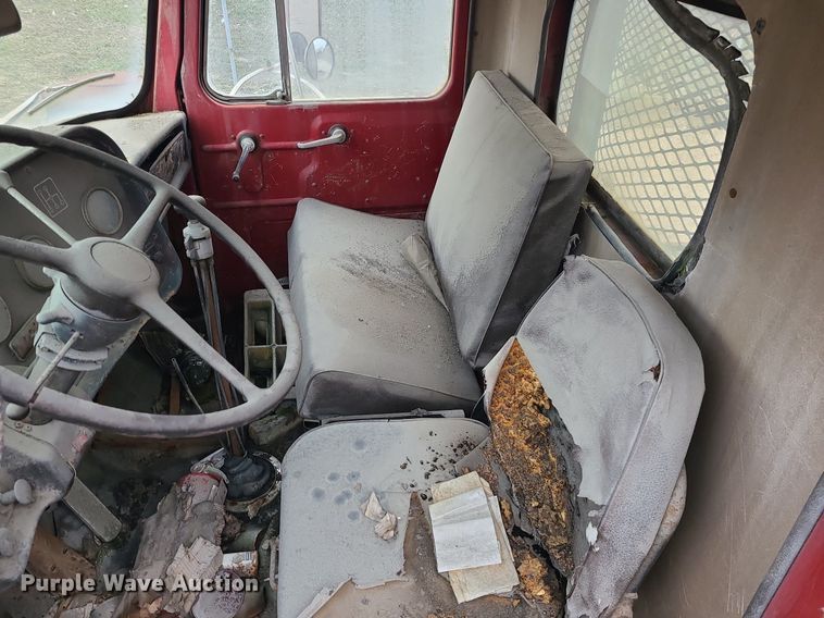 image for item LH9874 1972 Diamond Reo C-11464DB  crane truck