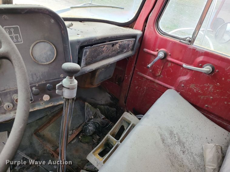 image for item LH9874 1972 Diamond Reo C-11464DB  crane truck