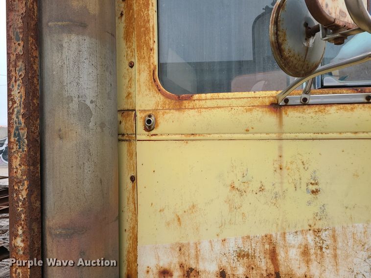 image for item LH9874 1972 Diamond Reo C-11464DB  crane truck