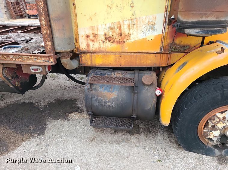 image for item LH9874 1972 Diamond Reo C-11464DB  crane truck