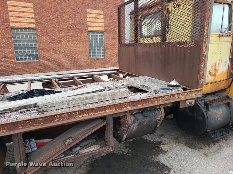 image for item LH9874 1972 Diamond Reo C-11464DB  crane truck