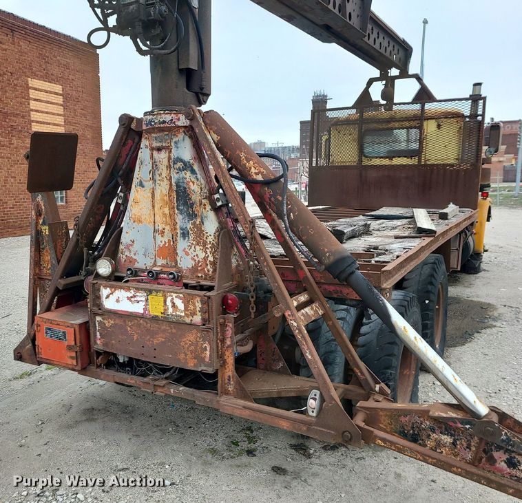 image for item LH9874 1972 Diamond Reo C-11464DB  crane truck