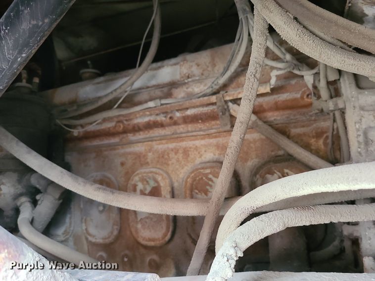 image for item LH9874 1972 Diamond Reo C-11464DB  crane truck