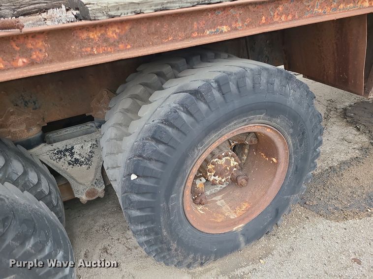 image for item LH9874 1972 Diamond Reo C-11464DB  crane truck