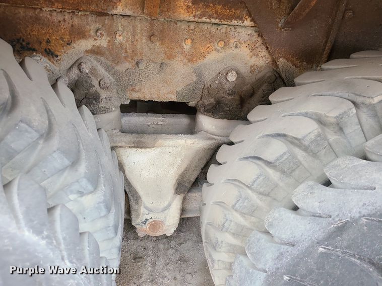 image for item LH9874 1972 Diamond Reo C-11464DB  crane truck