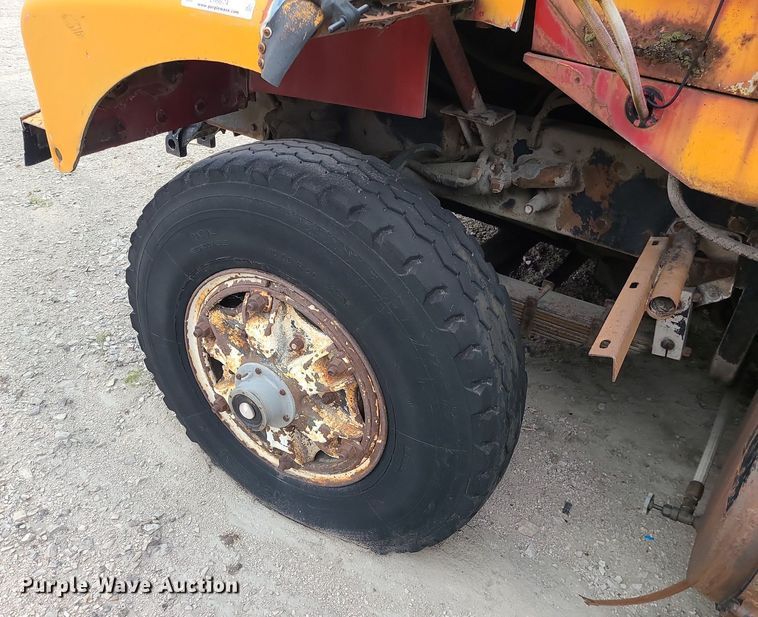 image for item LH9874 1972 Diamond Reo C-11464DB  crane truck