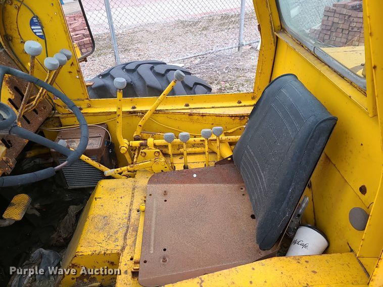 image for item LH9875 Austin Western 410SR  crane