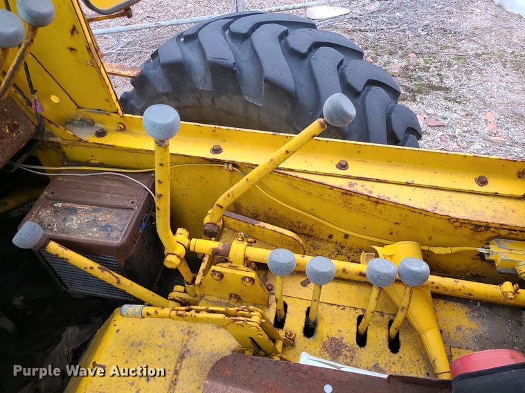 image for item LH9875 Austin Western 410SR  crane