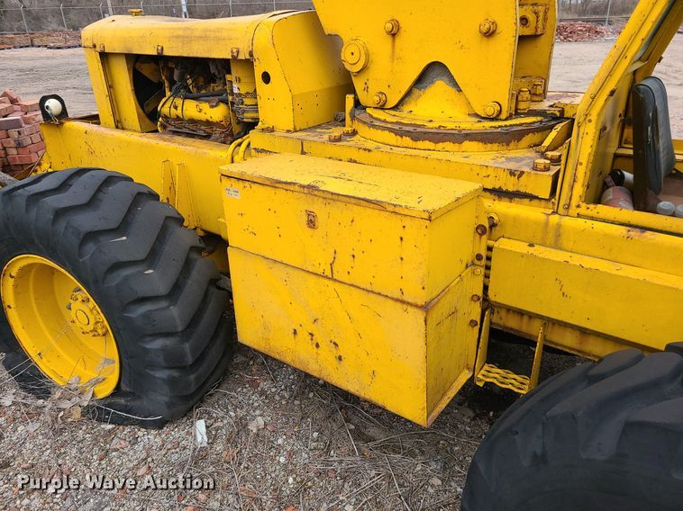 image for item LH9875 Austin Western 410SR  crane