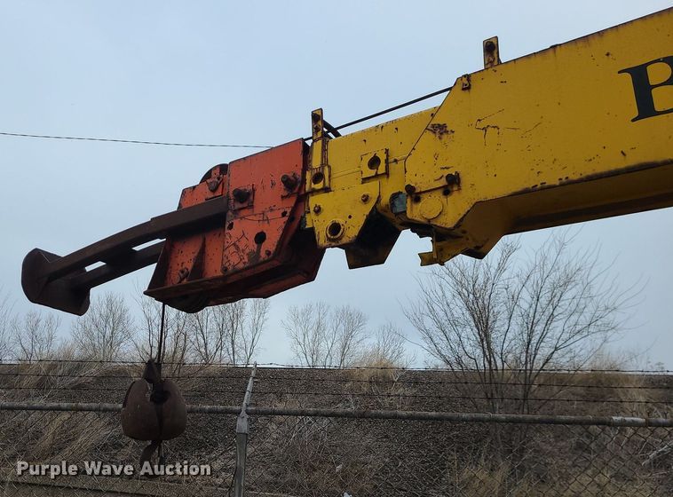 image for item LH9875 Austin Western 410SR  crane
