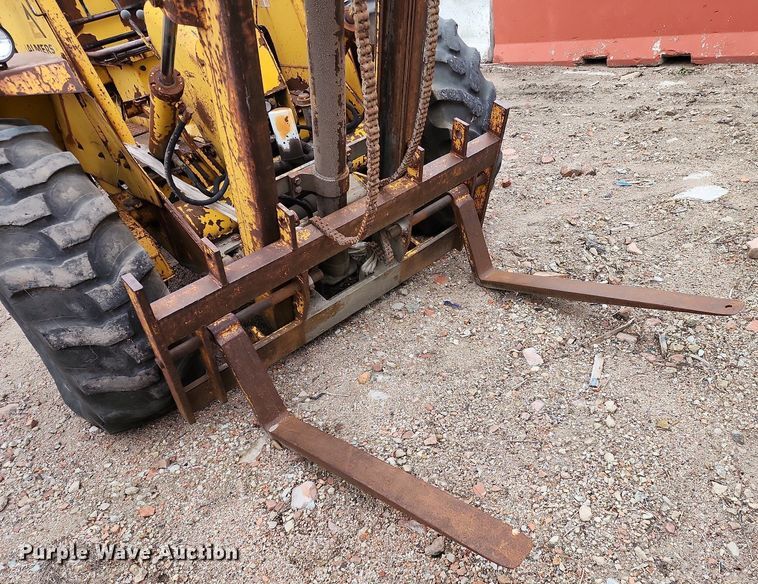 image for item LH9876 Allis Chalmers  forklift