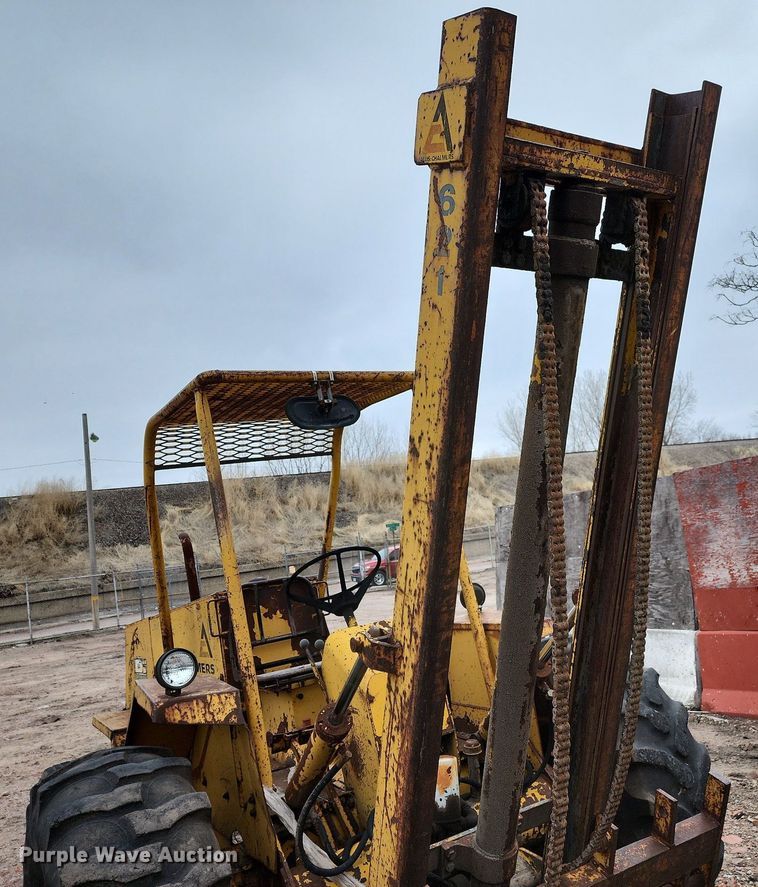 image for item LH9876 Allis Chalmers  forklift