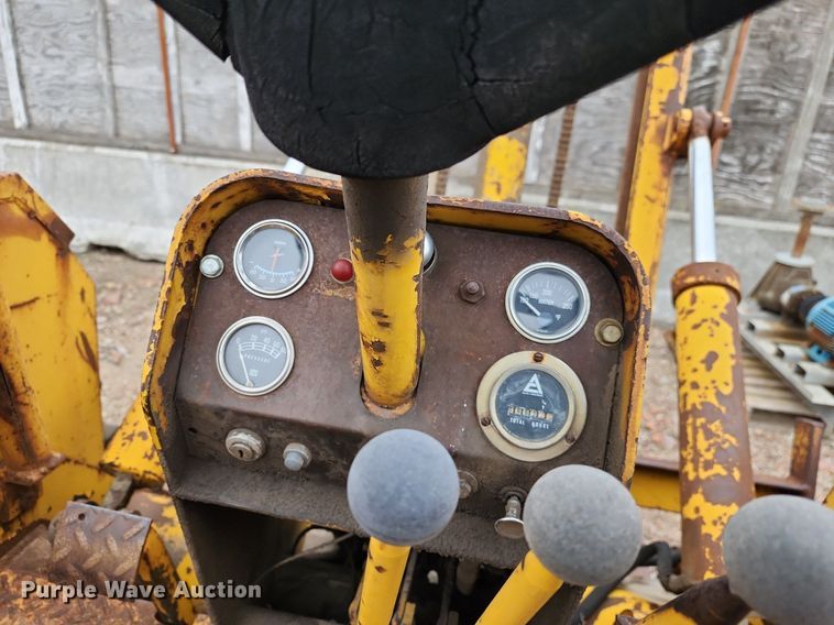 image for item LH9876 Allis Chalmers  forklift