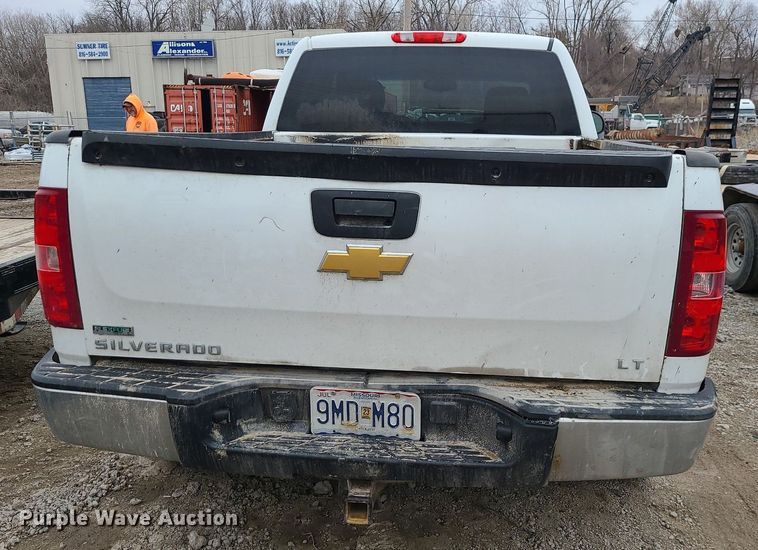 image for item LH9877 2012 Chevrolet Silverado 1500  Ext. Cab pickup truck