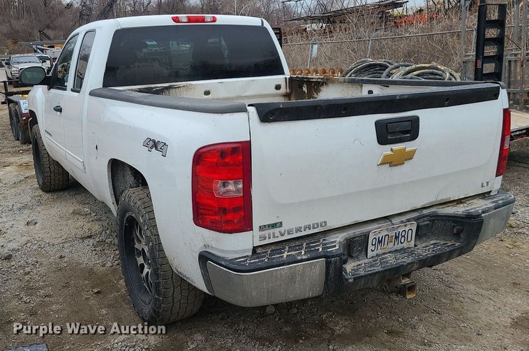image for item LH9877 2012 Chevrolet Silverado 1500  Ext. Cab pickup truck