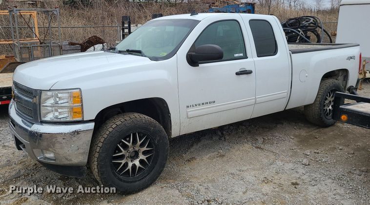 image for item LH9877 2012 Chevrolet Silverado 1500  Ext. Cab pickup truck