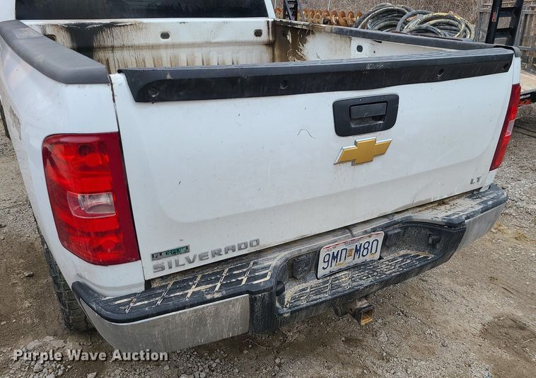 image for item LH9877 2012 Chevrolet Silverado 1500  Ext. Cab pickup truck