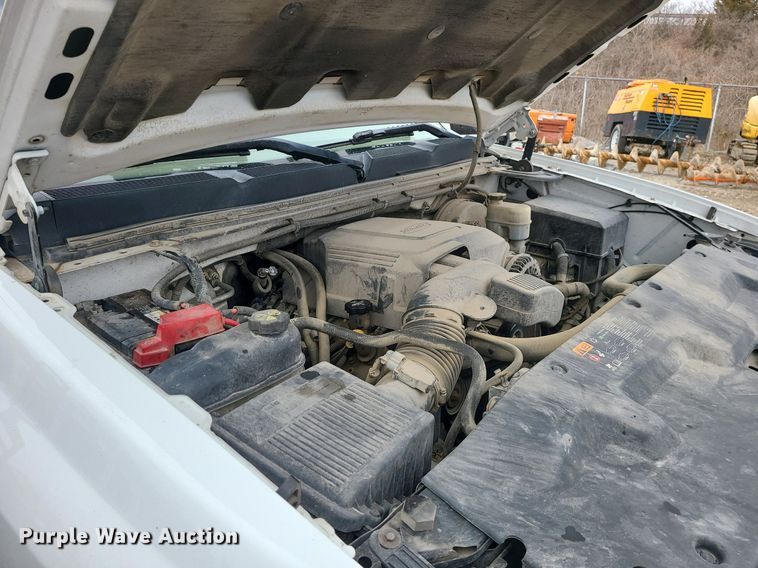 image for item LH9877 2012 Chevrolet Silverado 1500  Ext. Cab pickup truck