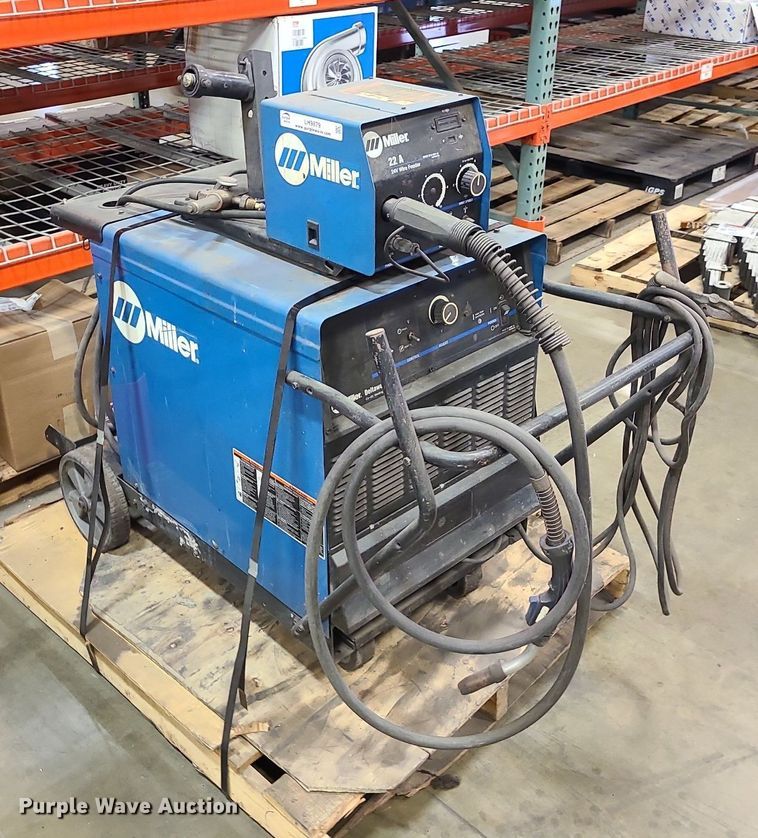 image for item LH9879 Miller Deltaweld 302  welder