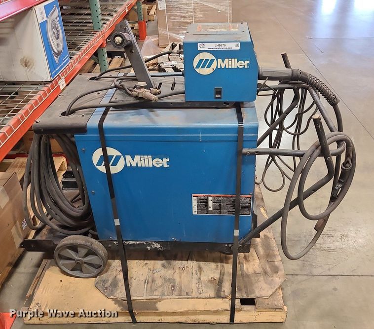 image for item LH9879 Miller Deltaweld 302  welder