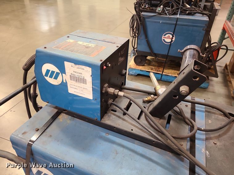 image for item LH9879 Miller Deltaweld 302  welder