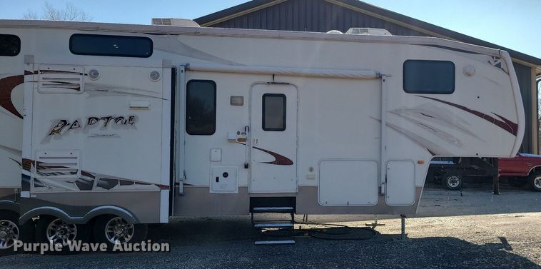 image for item LH9938 2008 Keystone RP3712  camper