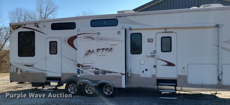 image for item LH9938 2008 Keystone RP3712  camper