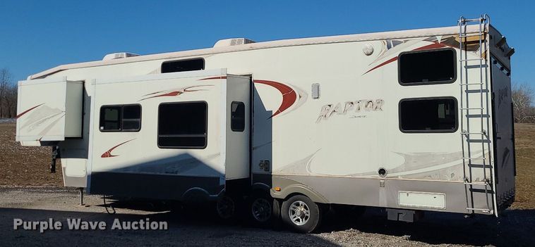 image for item LH9938 2008 Keystone RP3712  camper