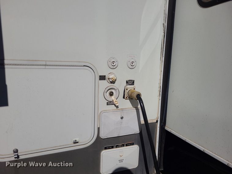 image for item LH9938 2008 Keystone RP3712  camper