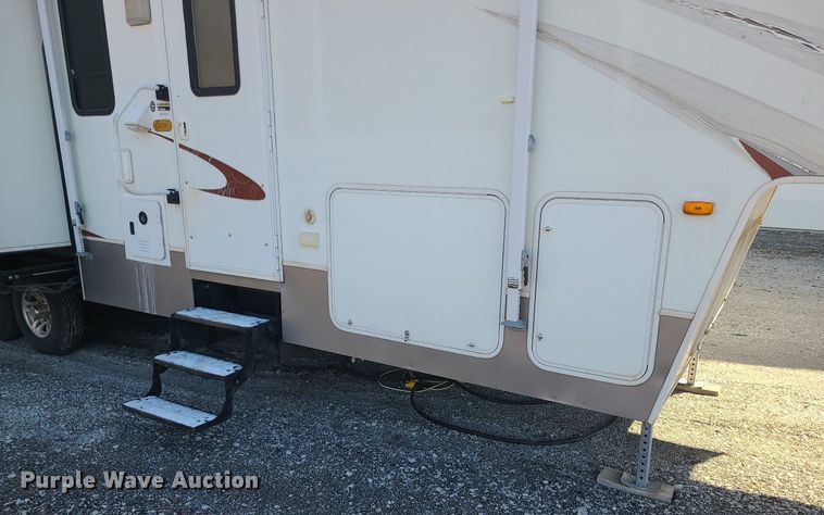 image for item LH9938 2008 Keystone RP3712  camper