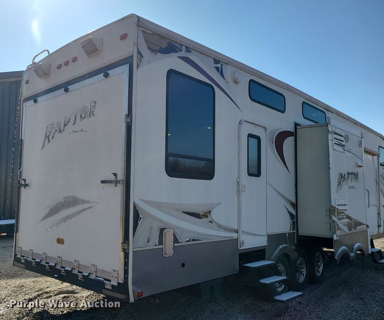 image for item LH9938 2008 Keystone RP3712  camper