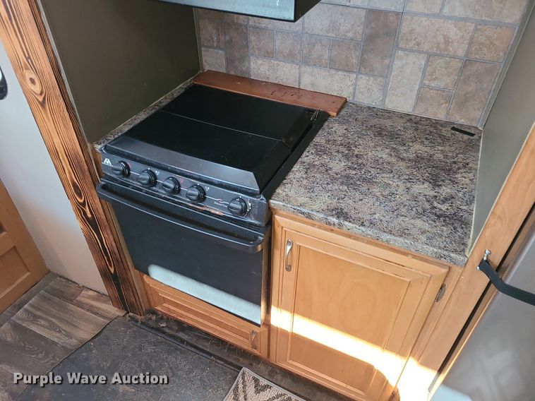 image for item LH9938 2008 Keystone RP3712  camper