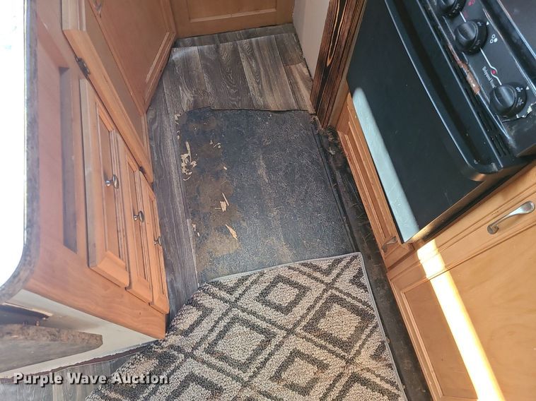 image for item LH9938 2008 Keystone RP3712  camper