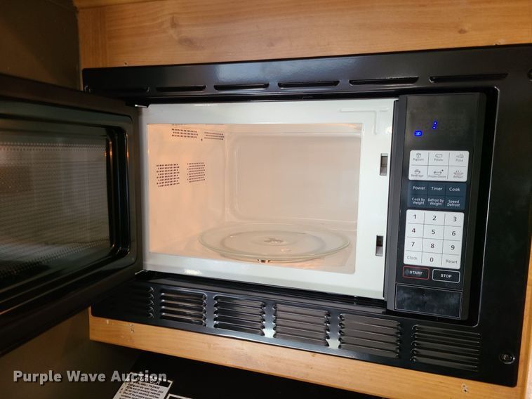 image for item LH9938 2008 Keystone RP3712  camper