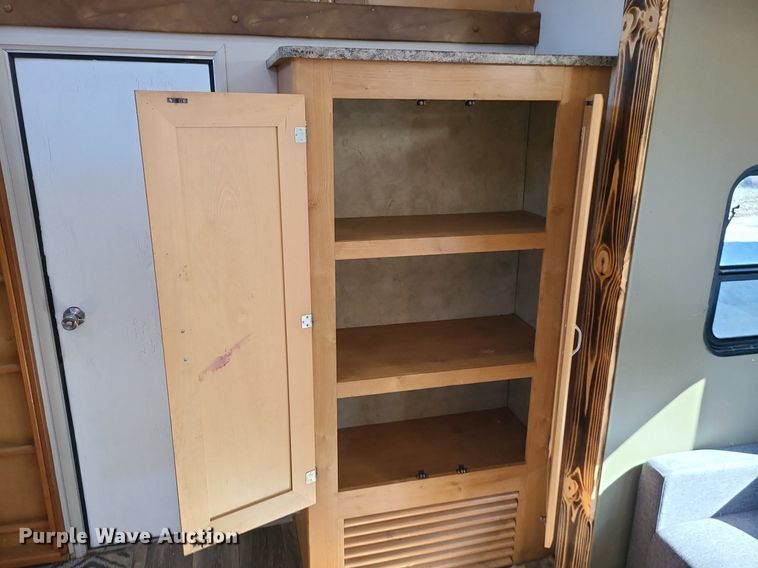 image for item LH9938 2008 Keystone RP3712  camper