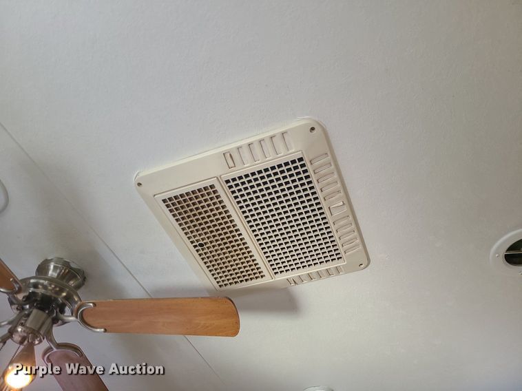 image for item LH9938 2008 Keystone RP3712  camper