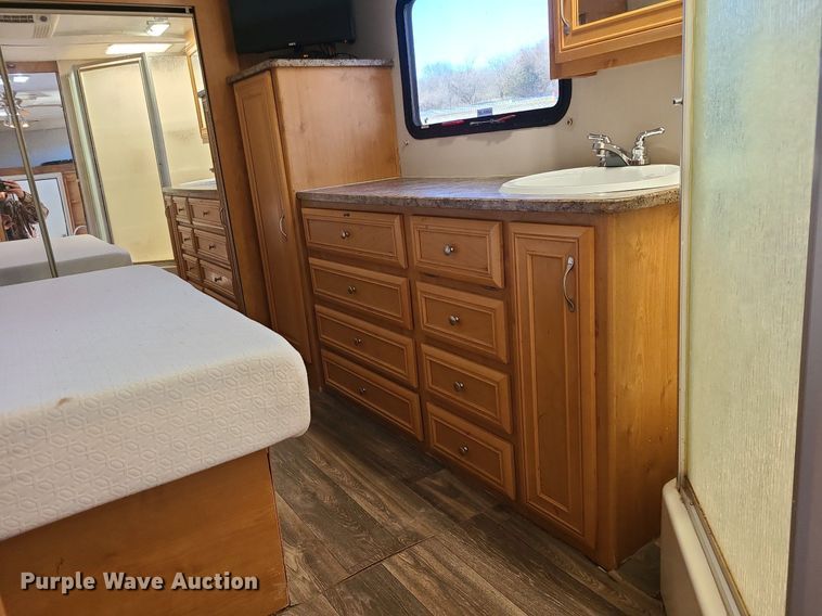 image for item LH9938 2008 Keystone RP3712  camper