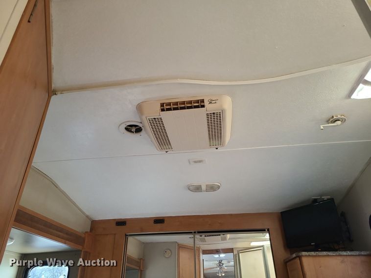 image for item LH9938 2008 Keystone RP3712  camper