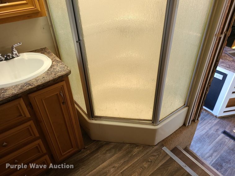 image for item LH9938 2008 Keystone RP3712  camper