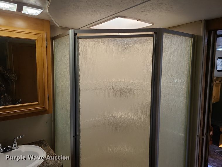 image for item LH9938 2008 Keystone RP3712  camper