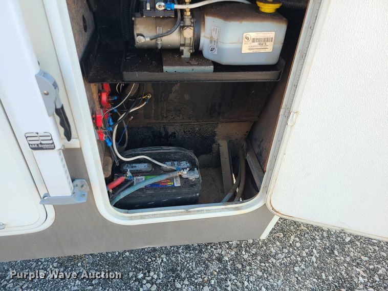 image for item LH9938 2008 Keystone RP3712  camper