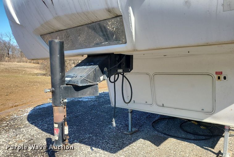 image for item LH9938 2008 Keystone RP3712  camper