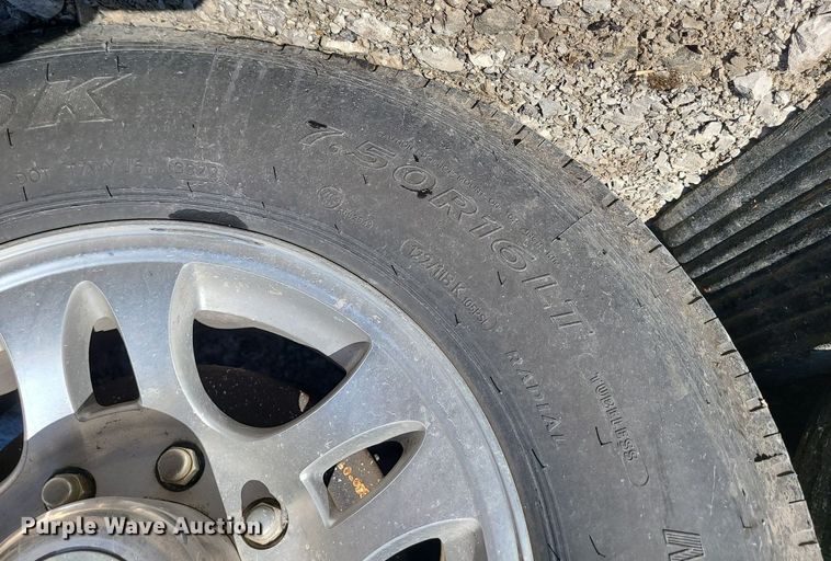 image for item LH9938 2008 Keystone RP3712  camper