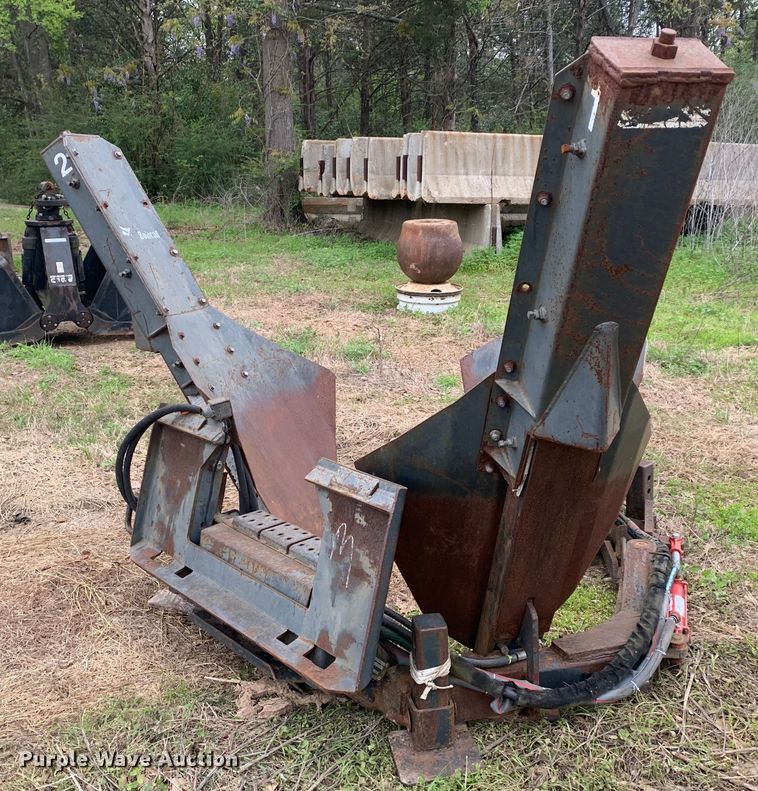 image for item LI9122 Bobcat TS34C  skid steer tree spade