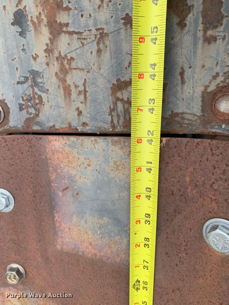 image for item LI9122 Bobcat TS34C  skid steer tree spade