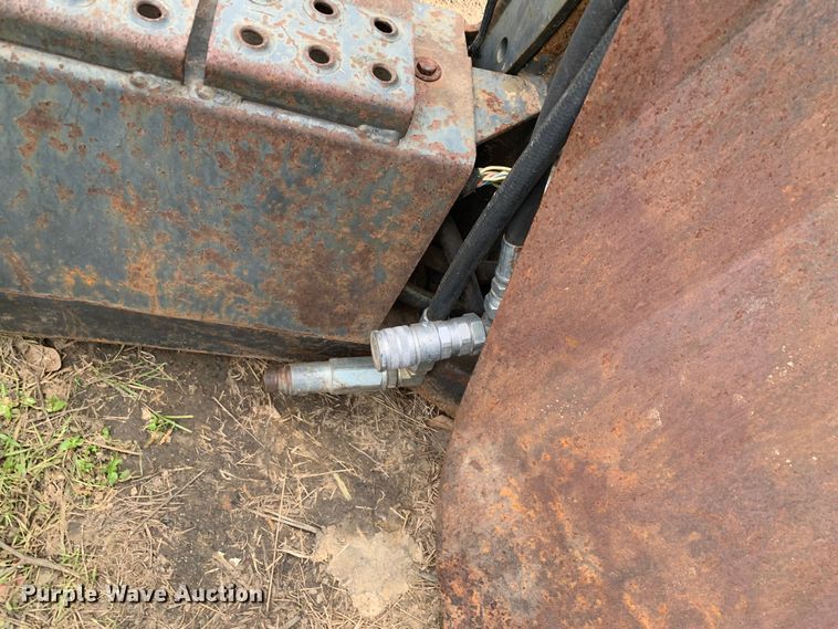 image for item LI9122 Bobcat TS34C  skid steer tree spade