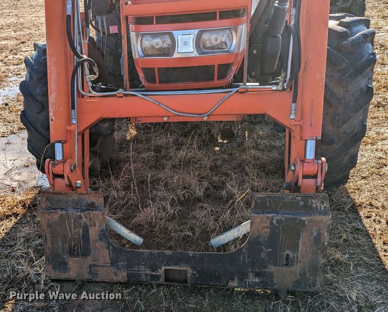 image for item LK9103 2006 Branson 6530R  MFWD tractor