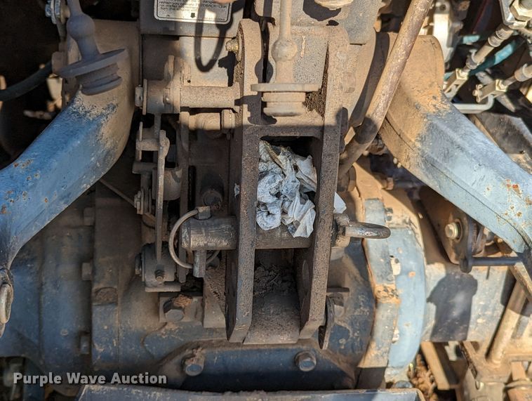 image for item LK9103 2006 Branson 6530R  MFWD tractor