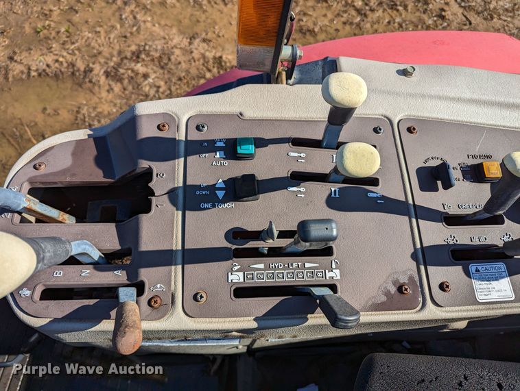 image for item LK9103 2006 Branson 6530R  MFWD tractor